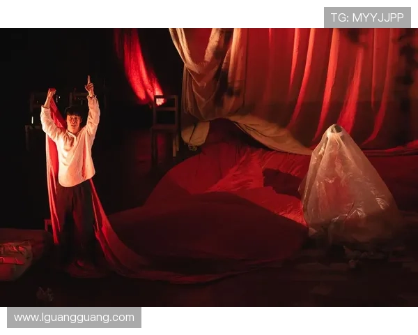 围绕蜜桃3展开的青春情感纷争与梦想交织的都市成长剧故事 围绕蜜桃3展开的青春情感纷争与梦想交织的都市成长剧故事