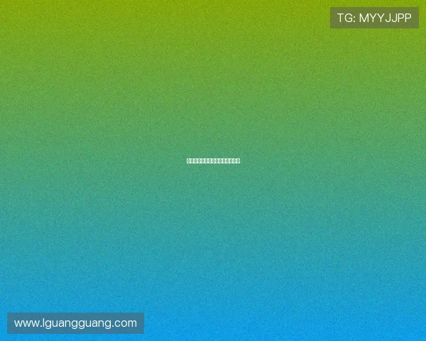 城市稻草人：喧嚣中的静默守护者