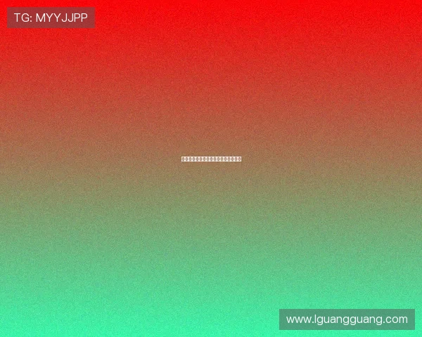 欲望的低语：窥探情欲写真的镜头语言